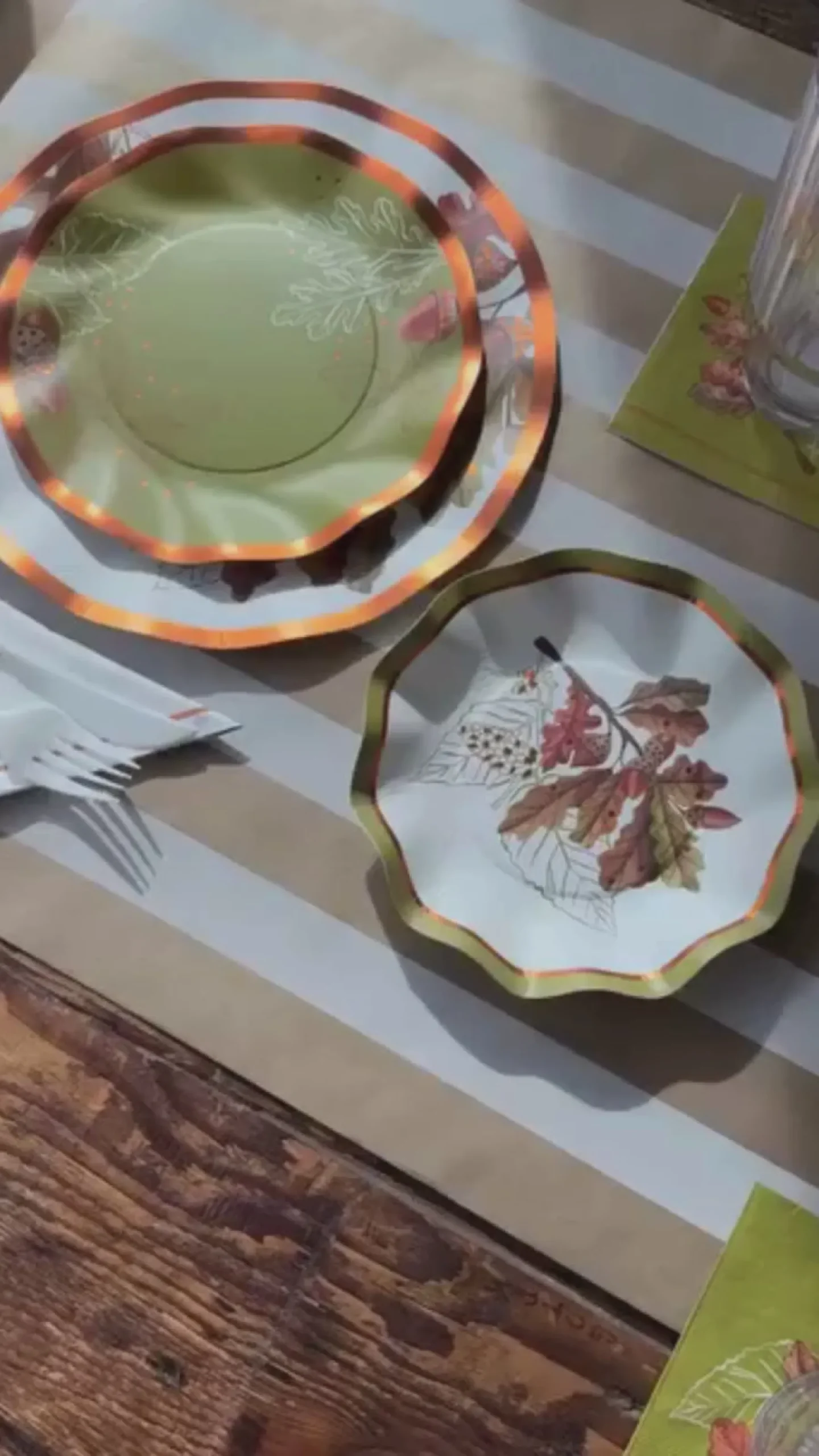 Acorn and Oak Salad Plate/8pk-Sophistiplate Best