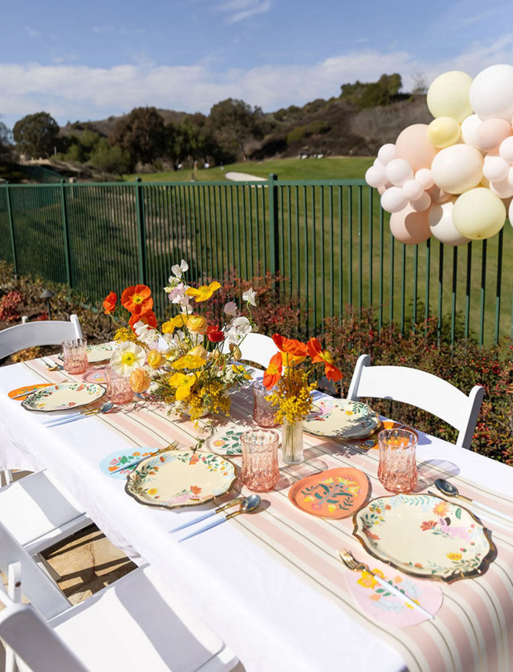 Folklore Easter Egg Die Cut Salad Plates/8pk-Sophistiplate Clearance