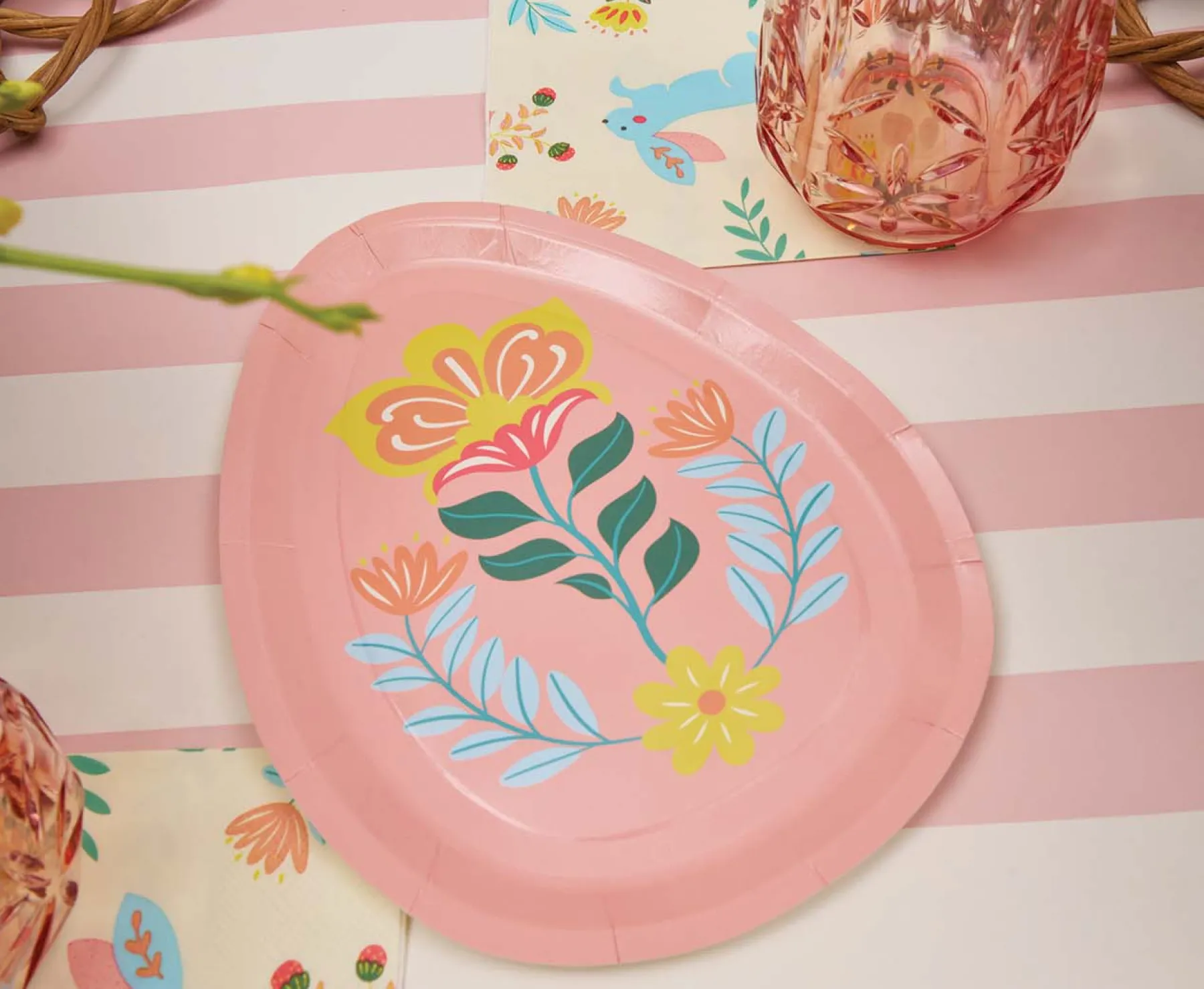 Folklore Easter Egg Die Cut Salad Plates/8pk-Sophistiplate Clearance