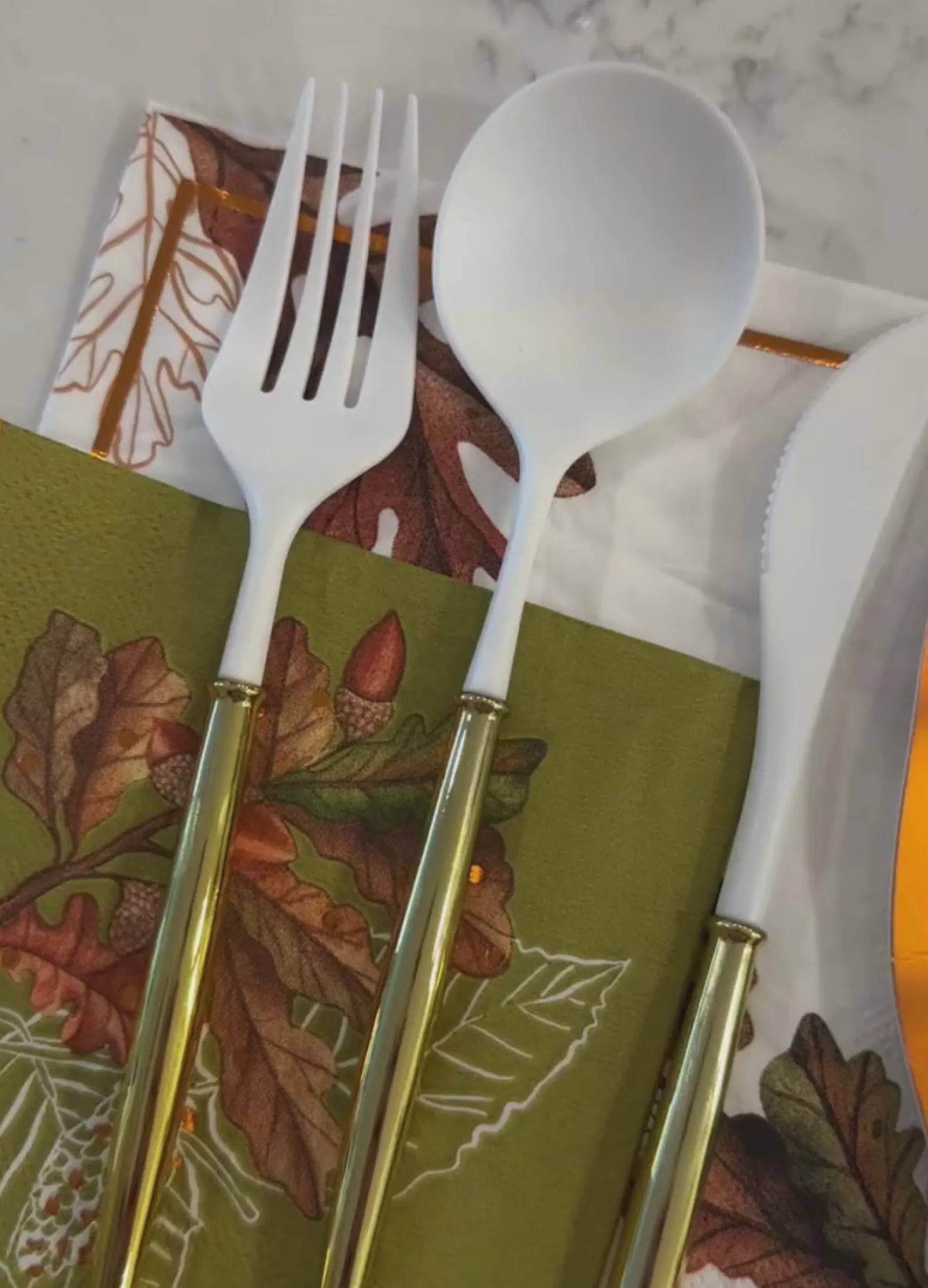 Gold Bella Assorted Plastic Cutlery/24pc, Service for 8-Sophistiplate Hot