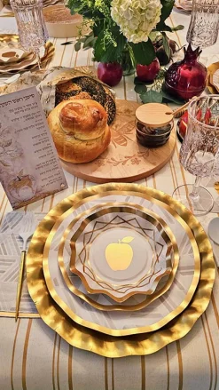 Golden Apple Table Setting-Sophistiplate Fashion