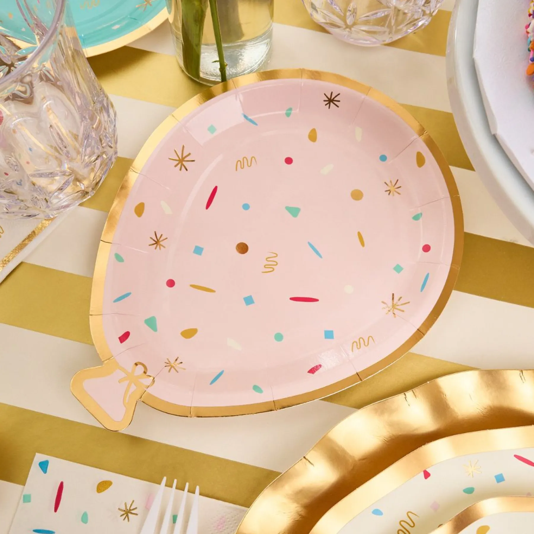 Lets Celebrate Table Setting-Sophistiplate Fashion