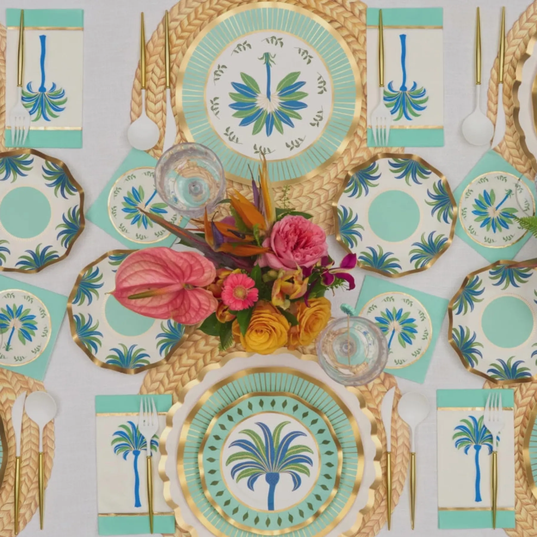 Preppy Palm Table Setting-Sophistiplate Fashion