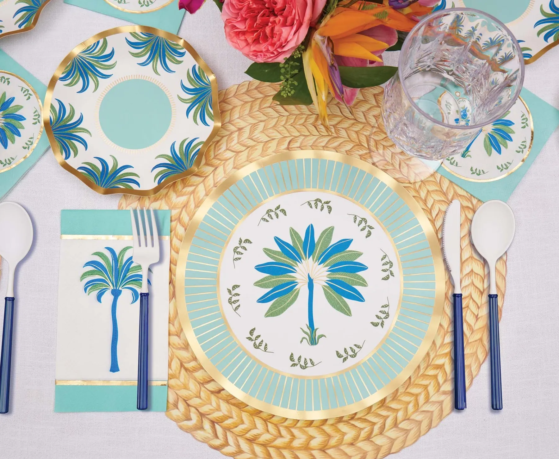 Preppy Palm Table Setting-Sophistiplate Fashion