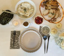 Royal Peacock Table Setting - Brown-Sophistiplate Online