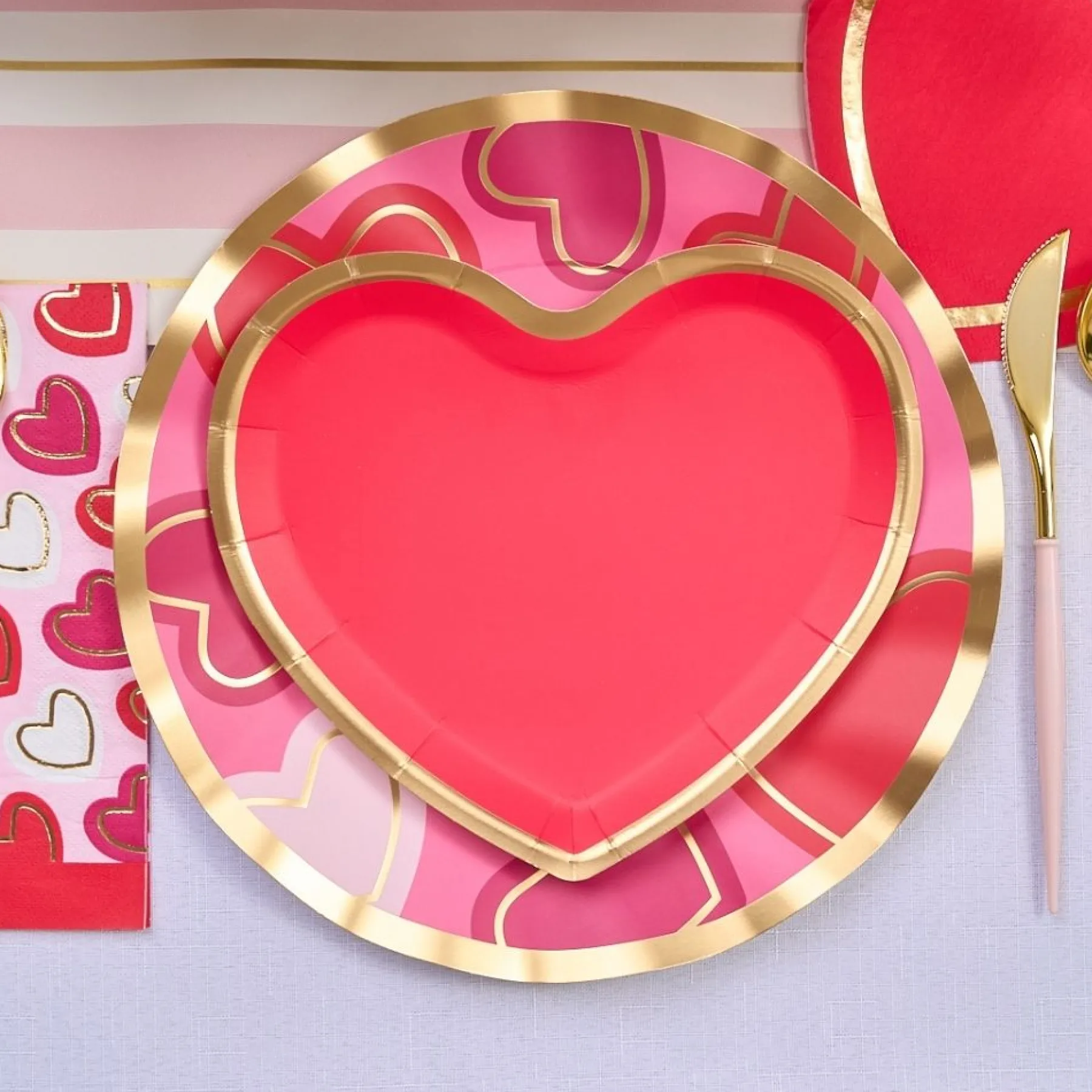 Wavy Dinner Plate Love Notes/8 pkg-Sophistiplate Fashion